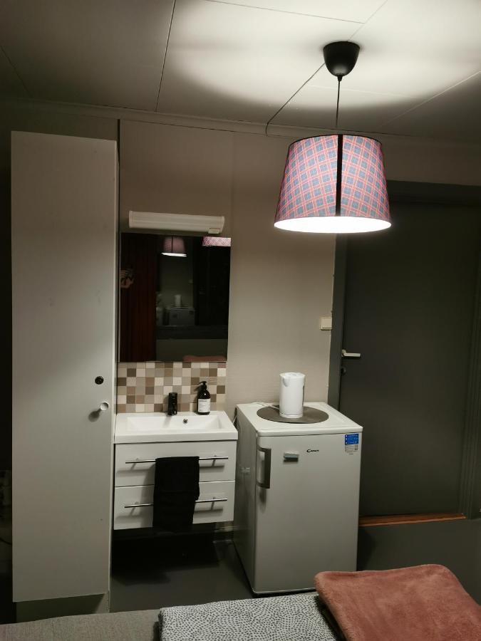Lovisenlund Hostel Ovrebo Buitenkant foto