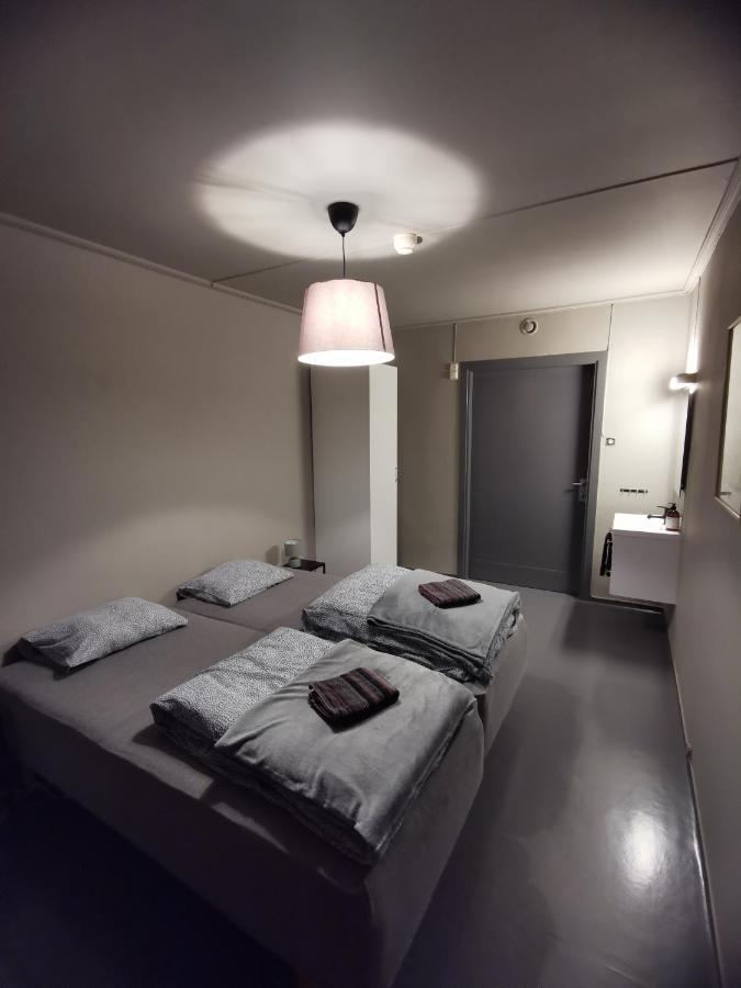 Lovisenlund Hostel Ovrebo Buitenkant foto