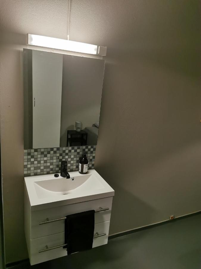 Lovisenlund Hostel Ovrebo Buitenkant foto